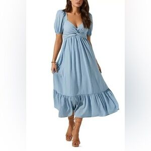 Worn once! ASTR Tie Back Puff Sleeve Dress
